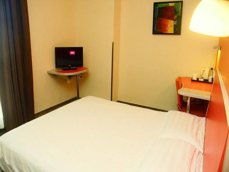 Motel Shanghai Pudong Avenue Yangpu Bridge Esterno foto